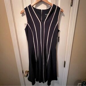 GABBY SKYE Sleeveless Fit & Flare Dress- Navy/taupe- Size 10- NWT